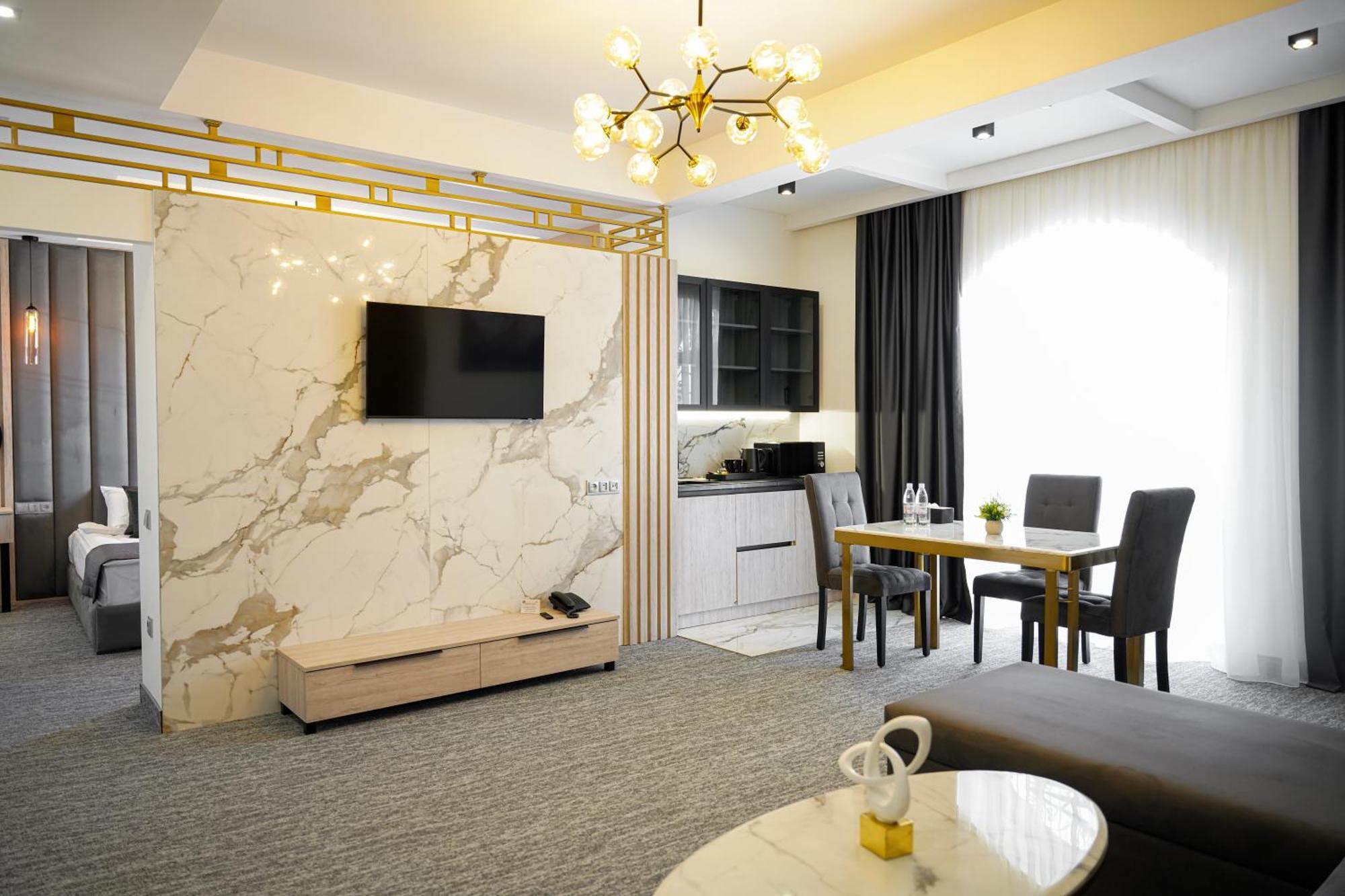Dynasty Hotel & Spa Єреван Екстер'єр фото