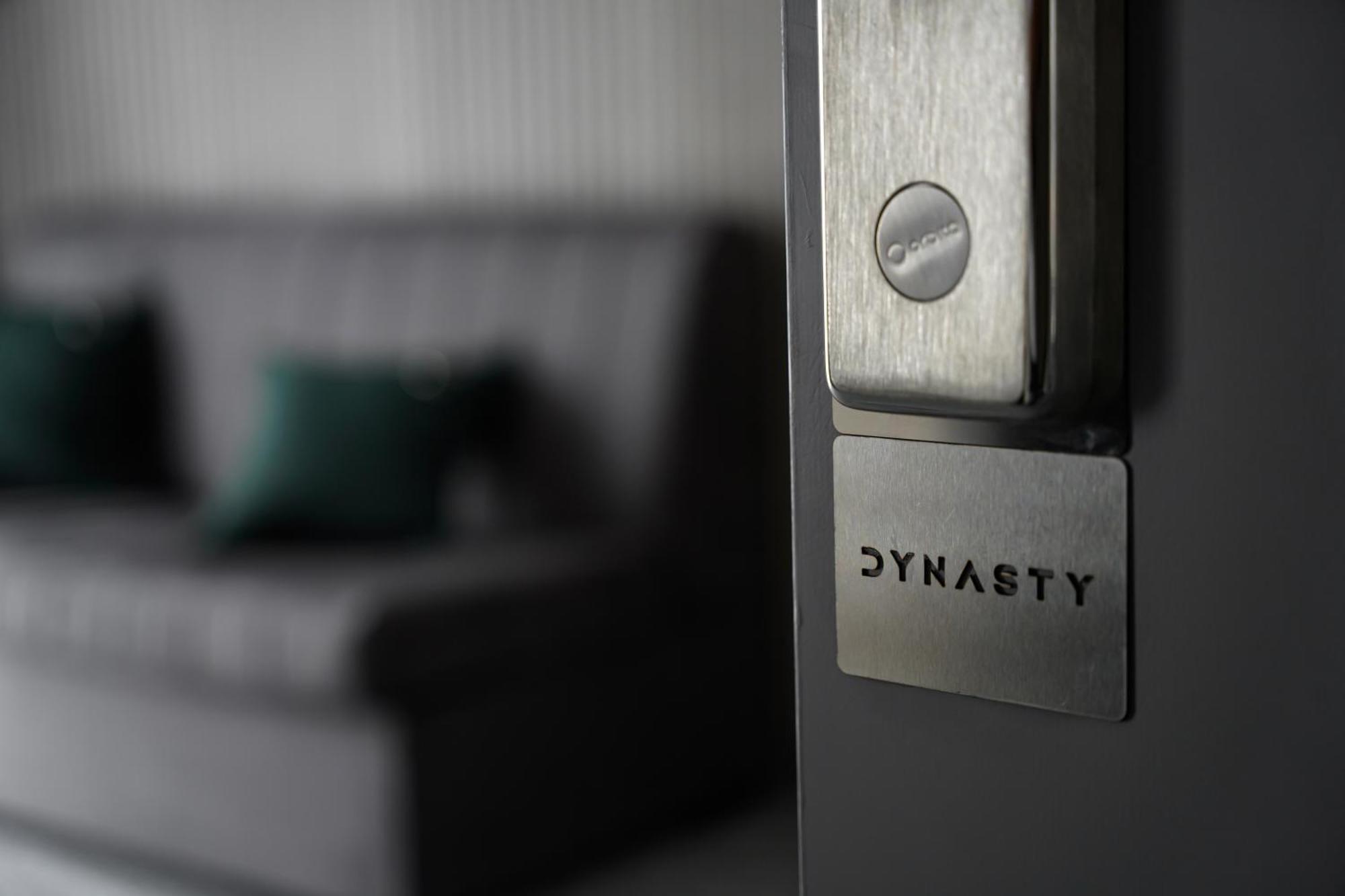 Dynasty Hotel & Spa Єреван Екстер'єр фото